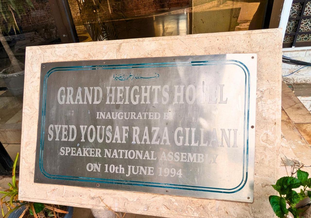 Grand Heights Hotel Murree Buitenkant foto