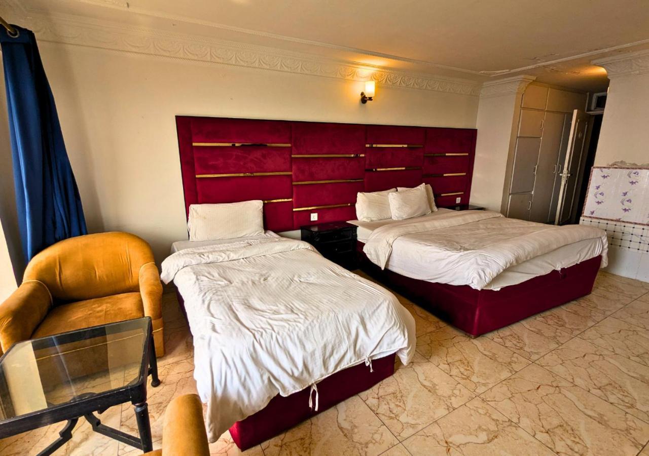 Grand Heights Hotel Murree Buitenkant foto